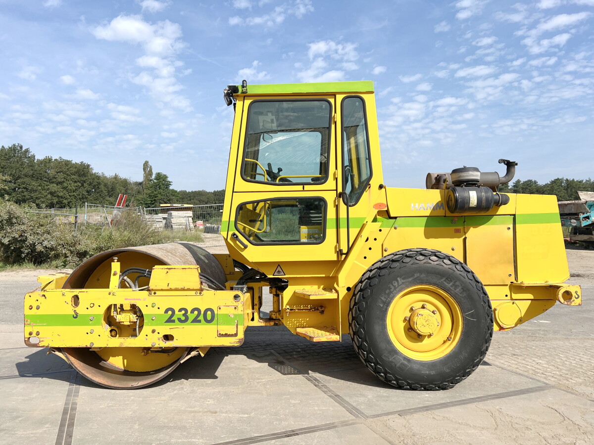 SATILDI] Hamm 2320D | 1999 | 2884 h.